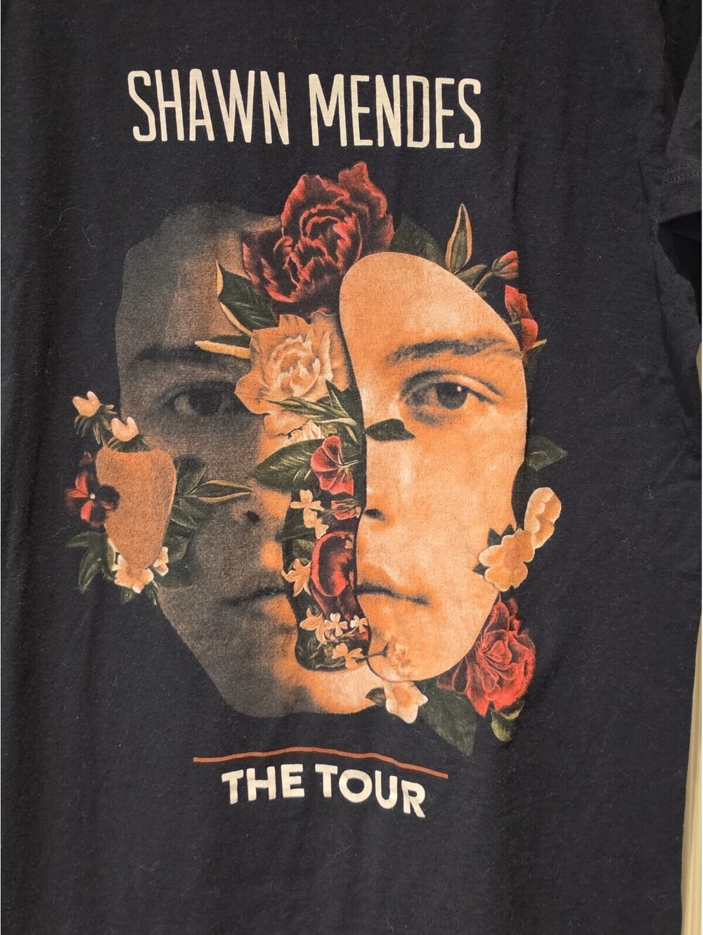 Shawn Mendes The Tour 2019 T-Shirt Size Medium - Picture 2 of 5